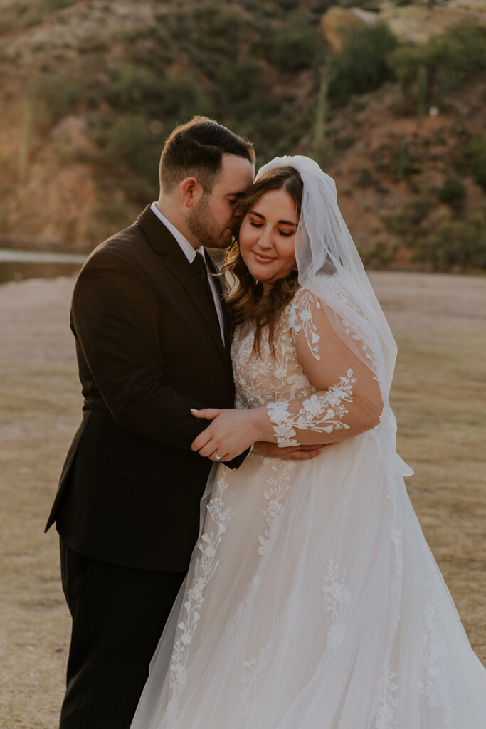 Saguro Lake is a stunning location for bridals in Arizona. You can pick from a gorgeous lake backdrop or cacti. The versatility of location makes it worth driving to.
#ChelseyMichelleCoPhotography #ArizonaWeddingPhotographer #PhoenixPhotographer #MesaPhotographer #BridalPhotos #SaguroLake
